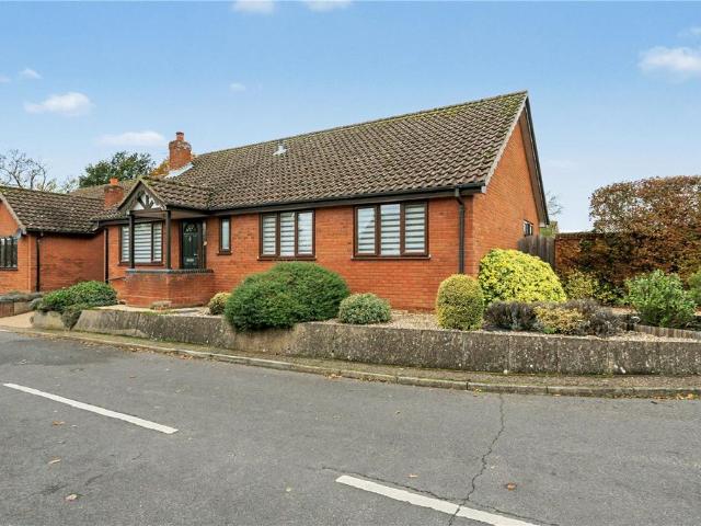 3 bedroom bungalow for sale