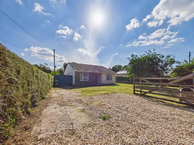 3 bedroom bungalow for sale