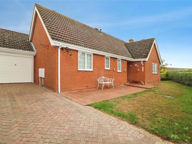 3 bedroom bungalow for sale