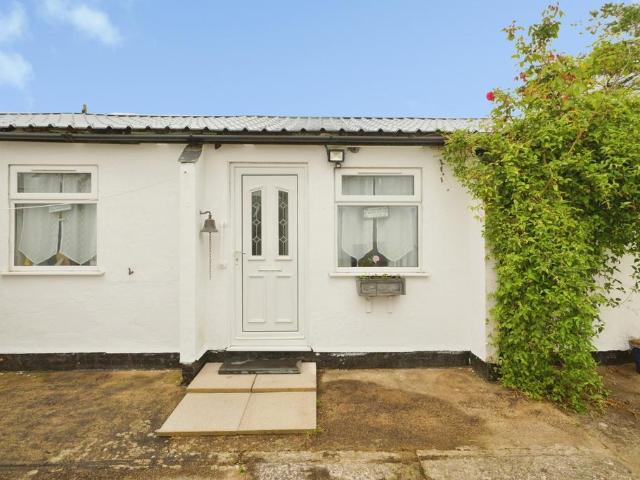 3 bedroom bungalow for sale