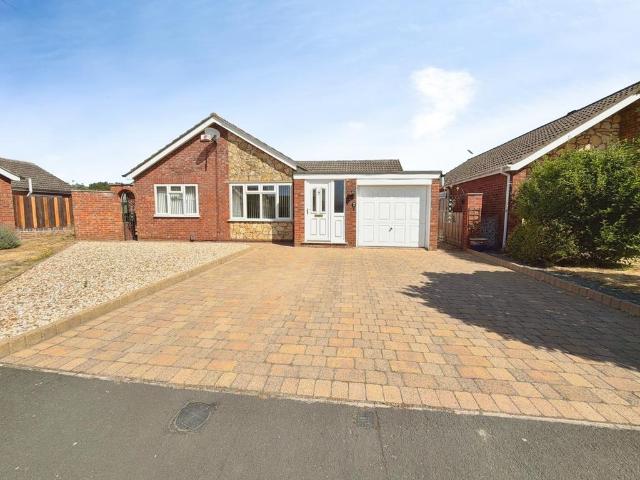 3 bedroom bungalow for sale