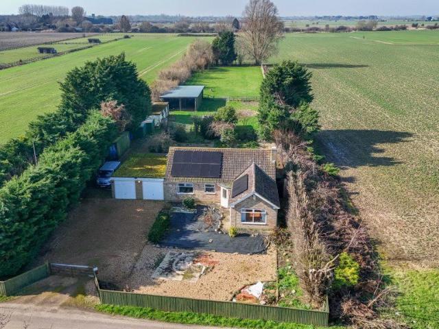 3 bedroom bungalow for sale