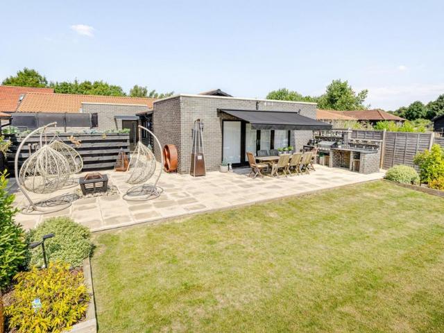 3 bedroom bungalow for sale