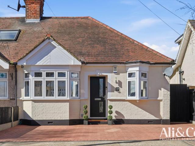 3 bedroom bungalow for sale