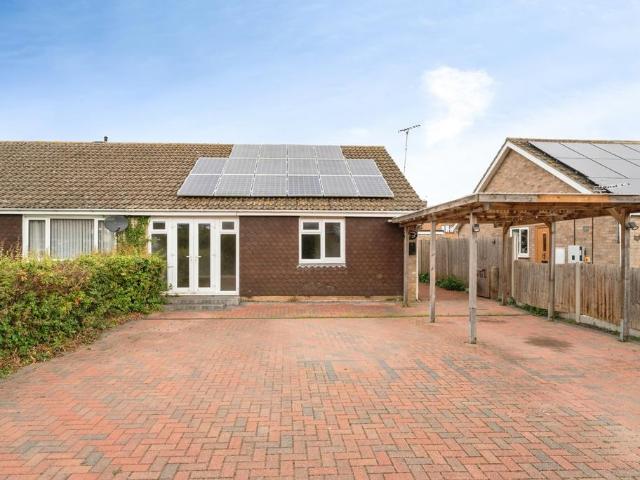 3 bedroom bungalow for sale
