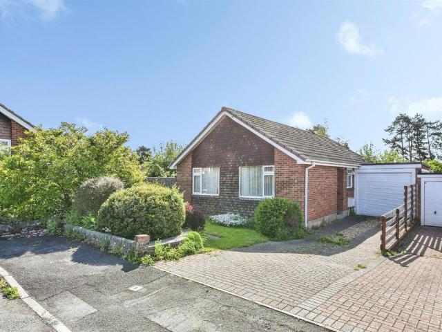 2 bedroom bungalow for sale