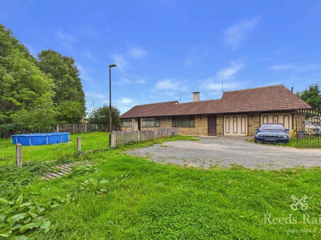 3 bedroom bungalow for sale