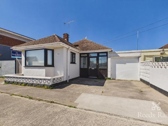 3 bedroom bungalow for sale