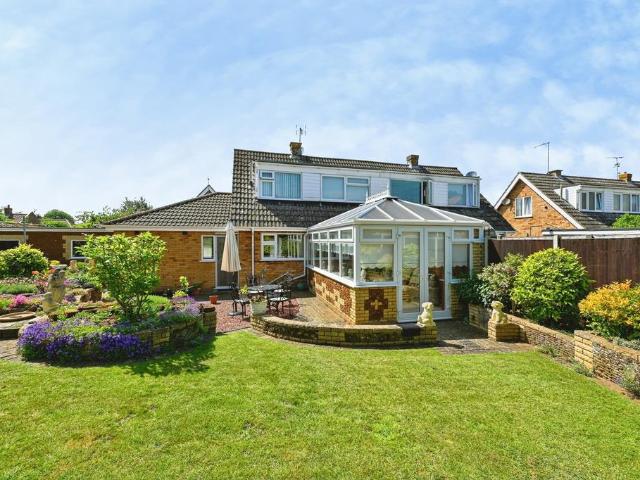 3 bedroom bungalow for sale