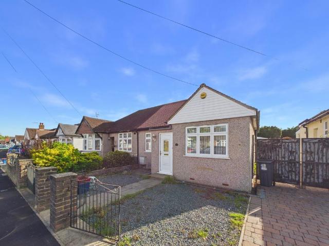 3 bedroom bungalow for sale