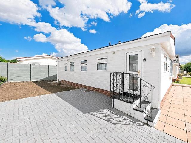 3 bedroom bungalow for sale