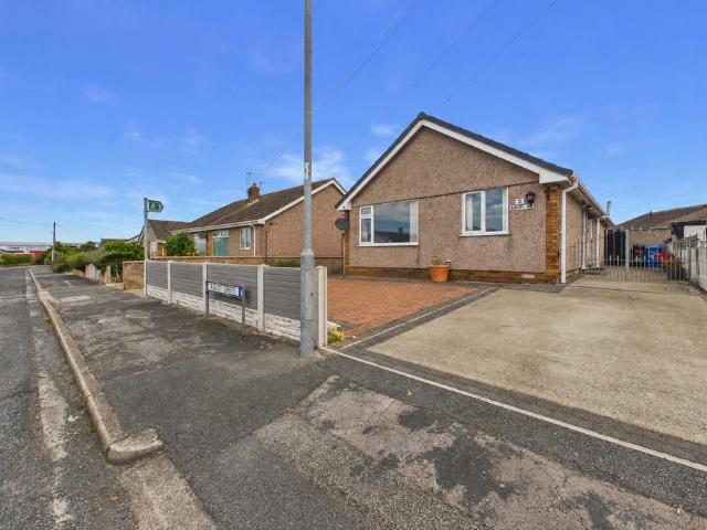 3 bedroom bungalow for sale