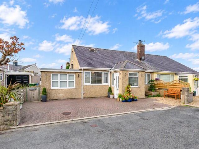 3 bedroom bungalow for sale