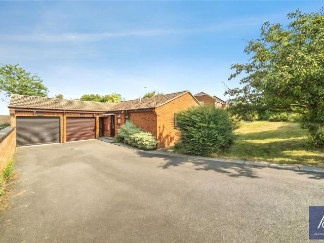 3 bedroom bungalow for sale