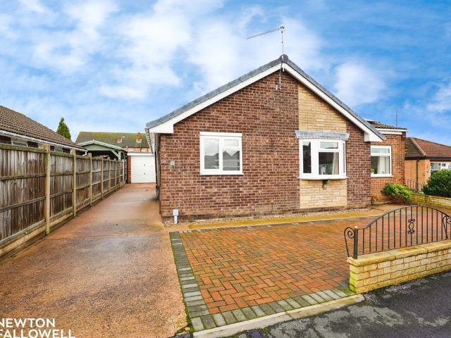 4 bedroom detached bungalow for sale