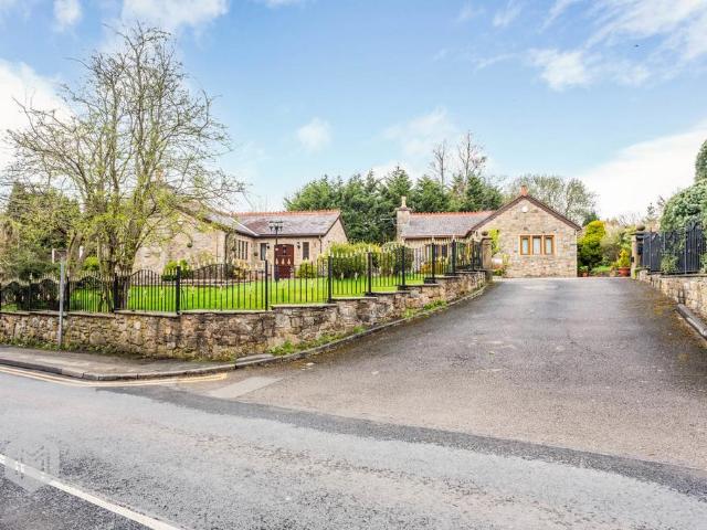 3 bedroom detached bungalow for sale