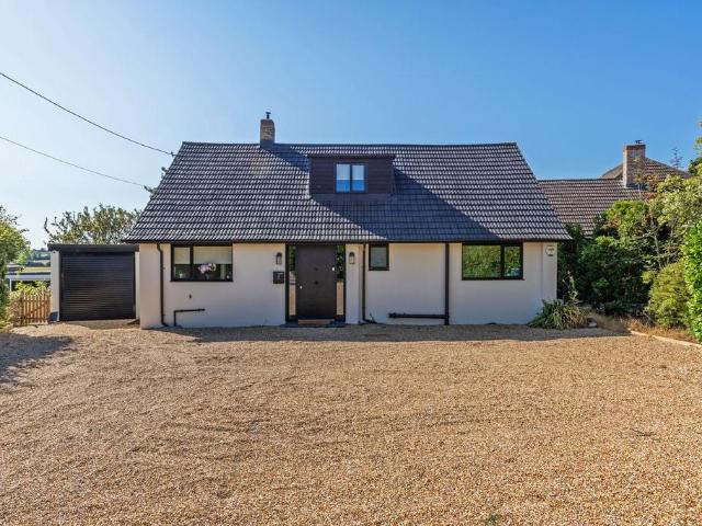 3 bedroom bungalow for sale