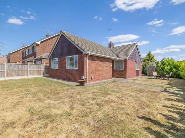 3 bedroom bungalow for sale