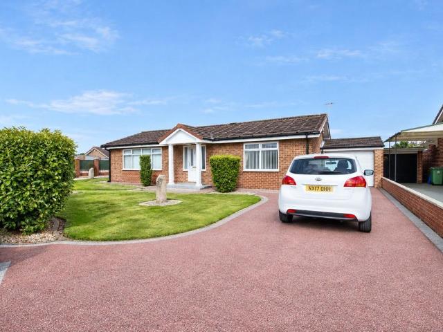 3 bedroom detached bungalow for sale