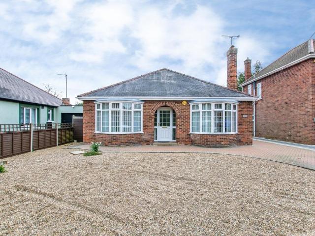 3 bedroom bungalow for sale