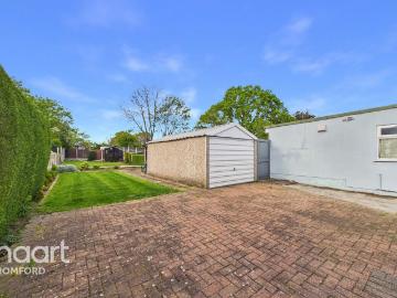 3 bedroom bungalow for sale