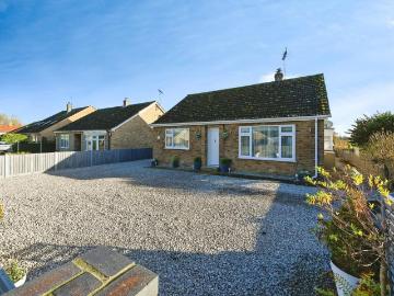 3 bedroom bungalow for sale