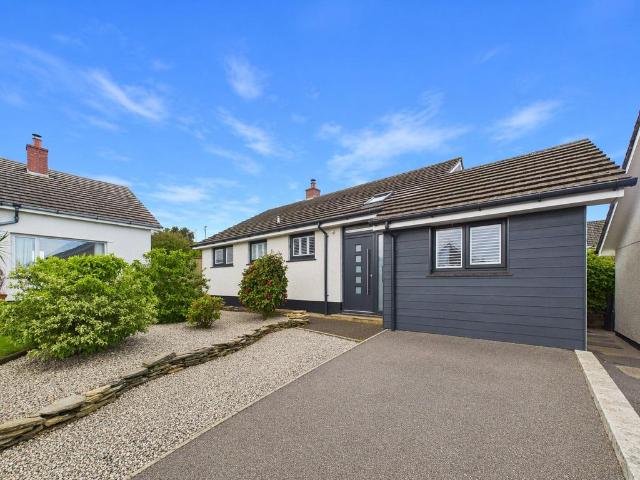3 bedroom bungalow for sale