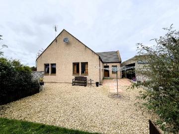 3 bedroom bungalow for sale