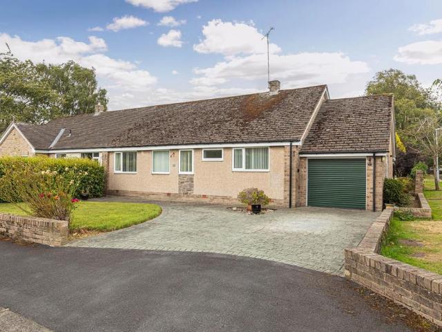 3 bedroom bungalow for sale
