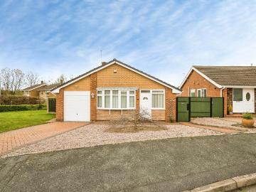 3 bedroom bungalow for sale