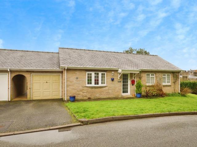 3 bedroom bungalow for sale