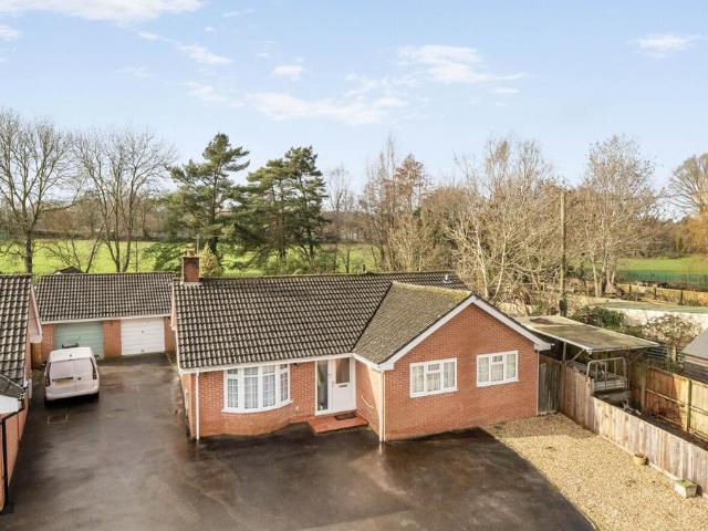 3 bedroom bungalow for sale