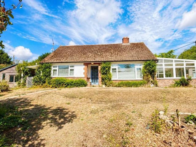 3 bedroom bungalow for sale