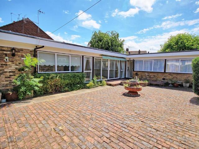 3 bedroom bungalow for sale