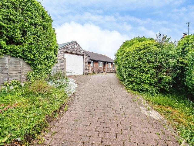 3 bedroom bungalow for sale