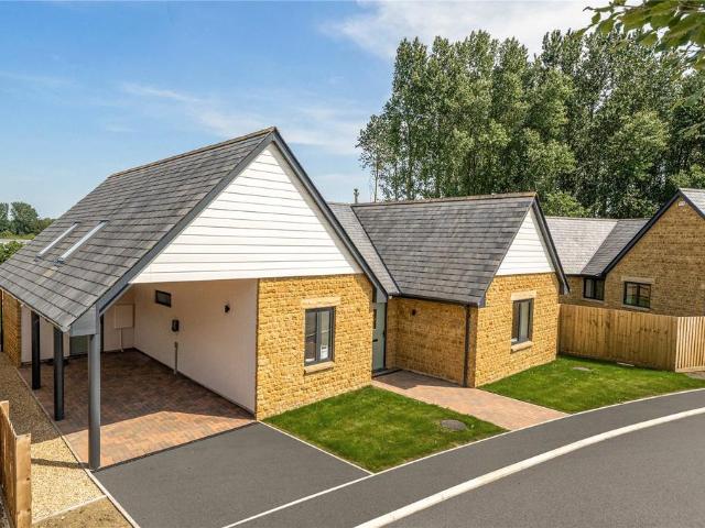 3 bedroom bungalow for sale