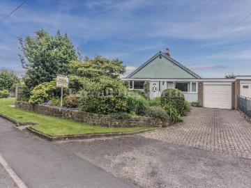 3 bedroom bungalow for sale