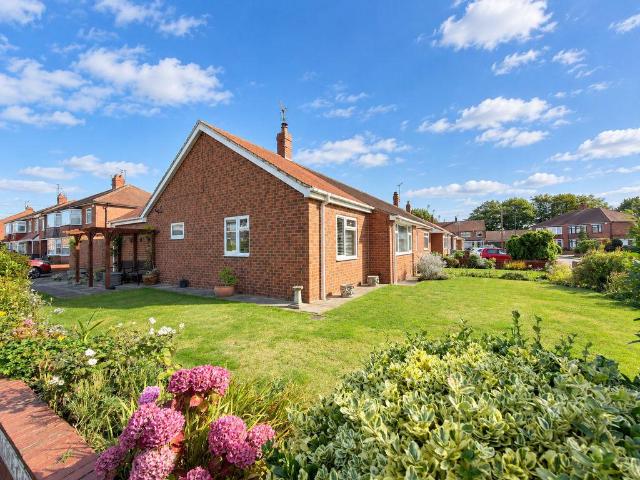3 bedroom bungalow for sale