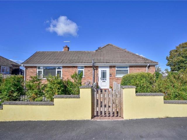 3 bedroom bungalow for sale
