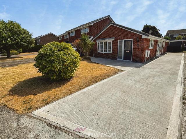 3 bedroom bungalow for sale