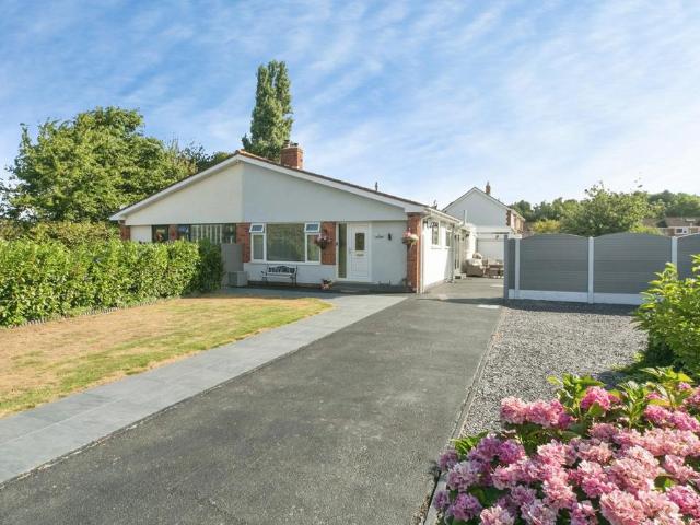 3 bedroom bungalow for sale