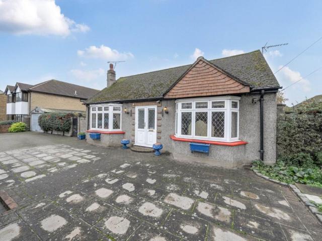 3 bedroom bungalow for sale