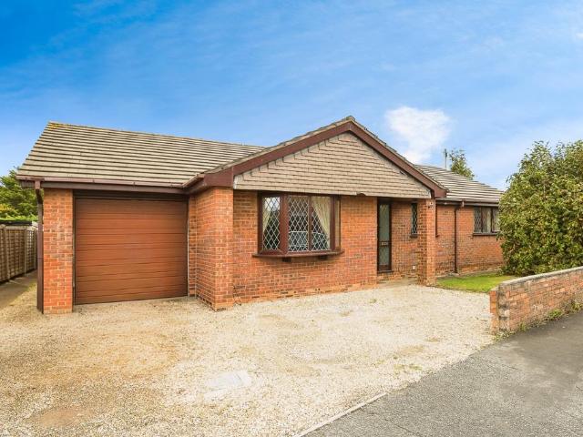 3 bedroom bungalow for sale