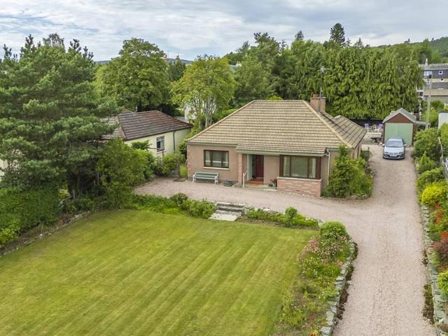 3 bedroom bungalow for sale