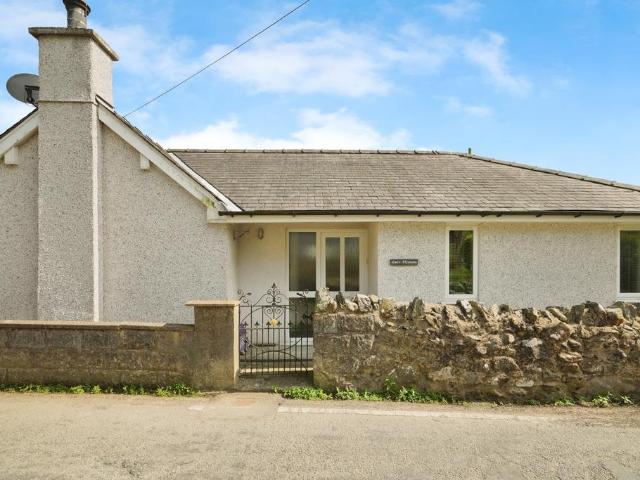 3 bedroom bungalow for sale