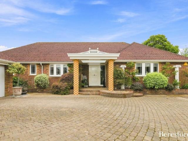 3 bedroom bungalow for sale