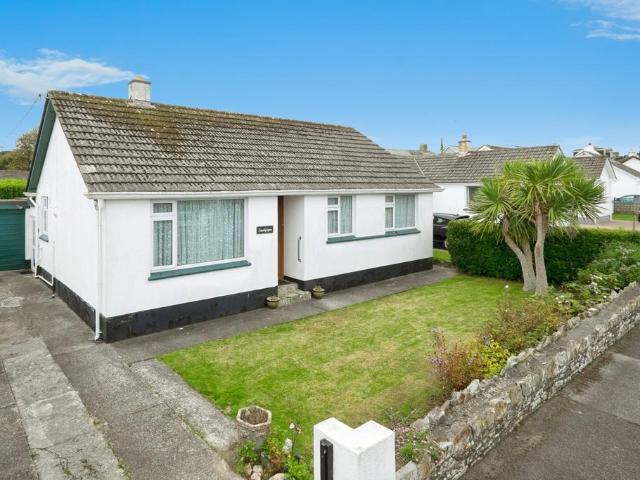 3 bedroom bungalow for sale