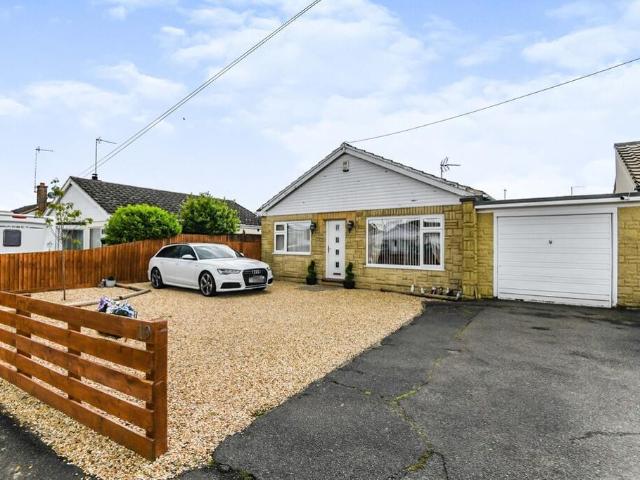 3 bedroom bungalow for sale