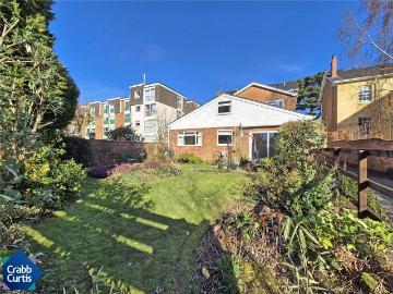 3 bedroom maisonette for sale