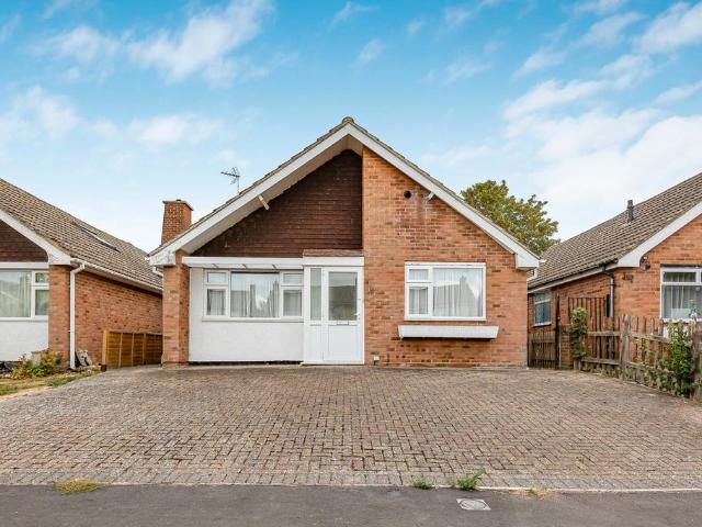 3 bedroom bungalow for sale